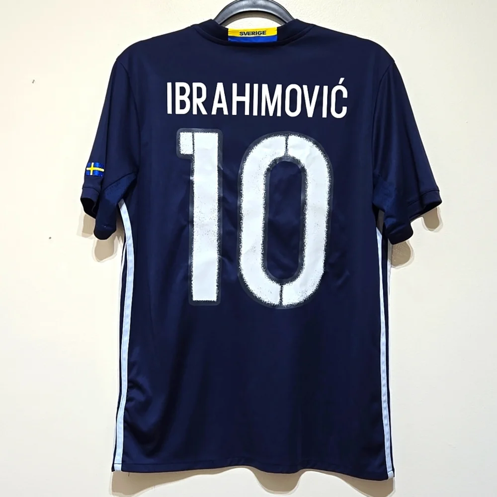Adidas Ibrahimovic Sweden Away 2016-2017 Soccer Jersey